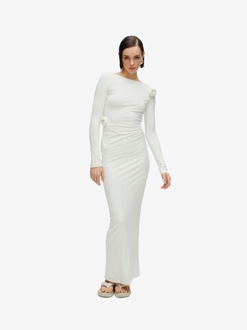 NOCTURNE - Vestido en blanco: frente