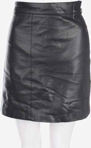 Gina Tricot Skirt in XL in Black: front