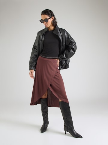 Gonna 'Ines' di ABOUT YOU in marrone