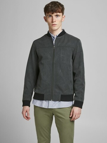 Geacă de primăvară-toamnă 'Henri' de la JACK & JONES pe gri: față