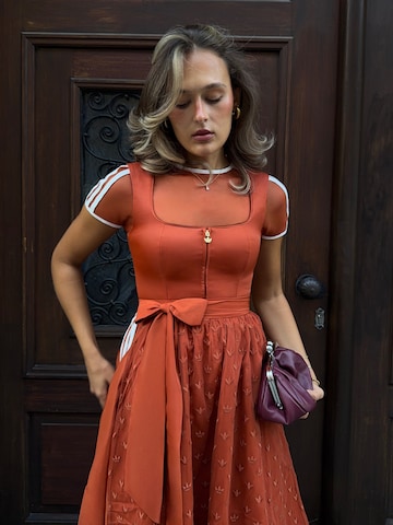 ADIDAS ORIGINALS Dirndl in Orange