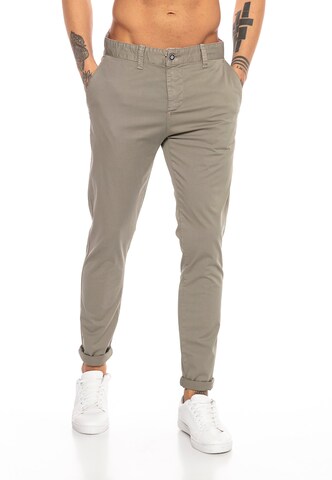 Redbridge Regular Chino Pants 'Luton' in Green: front