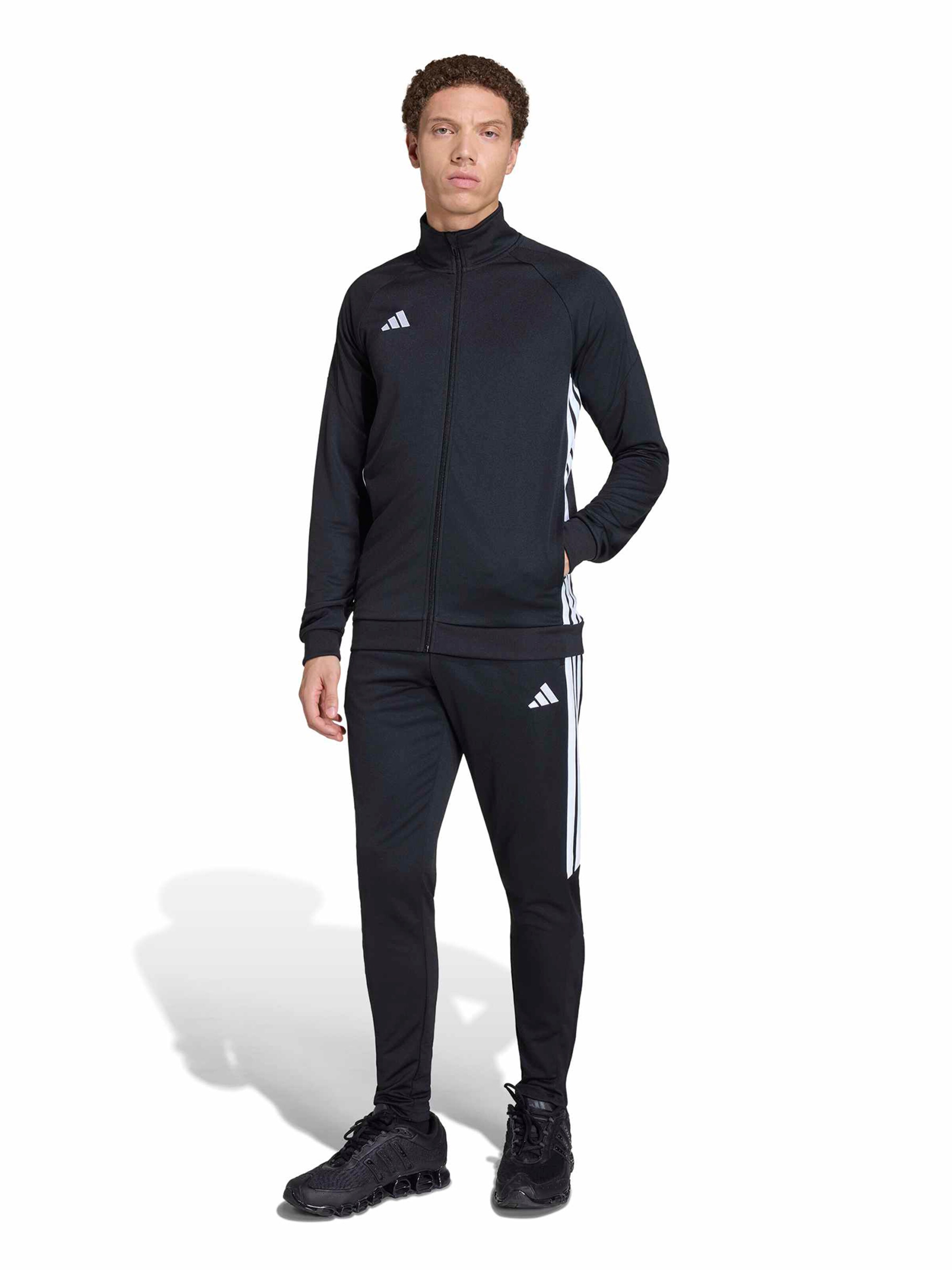melns ADIDAS PERFORMANCE Treniņtērps 'TIRO 26 ESSENTIALS': no priekšpuses