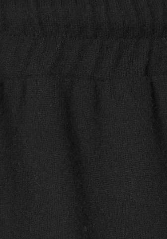 LASCANA Панталон пижама в черно