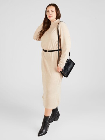 Robe 'KATIE' Vero Moda Curve en beige