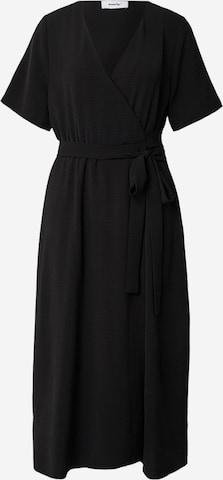 Everly Mekko värissä musta: etupuoli