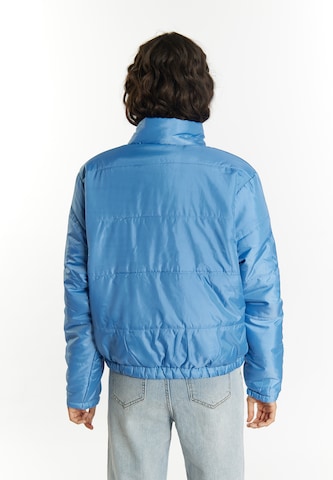 MYMO Between-Season Jacket in Blue