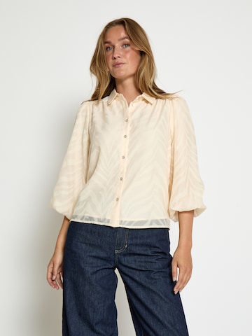 Peppercorn Blouse 'Kyra' in Beige: voorkant
