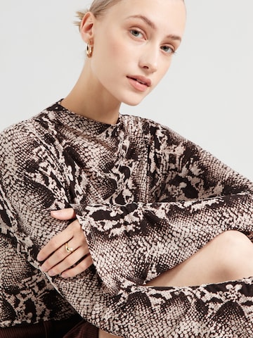Maglietta di & Other Stories in beige