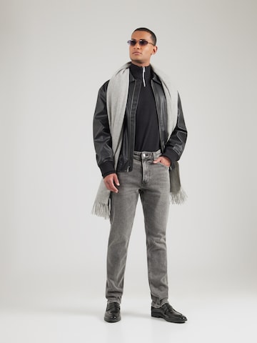Calvin Klein Jeans Slimfit Farkut värissä harmaa