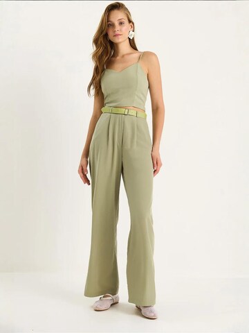 Completo pantalone di Bianco Lucci in verde