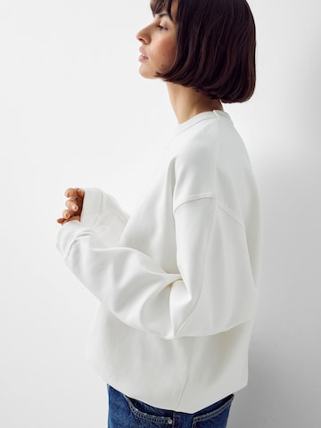 Bershka Sweatshirt in Weiß