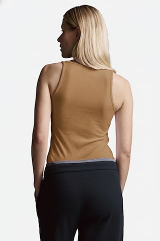 Cotton Candy Tanktop in Braun