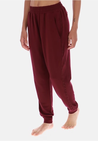 Effilé Pantalon Ted Baker en rouge