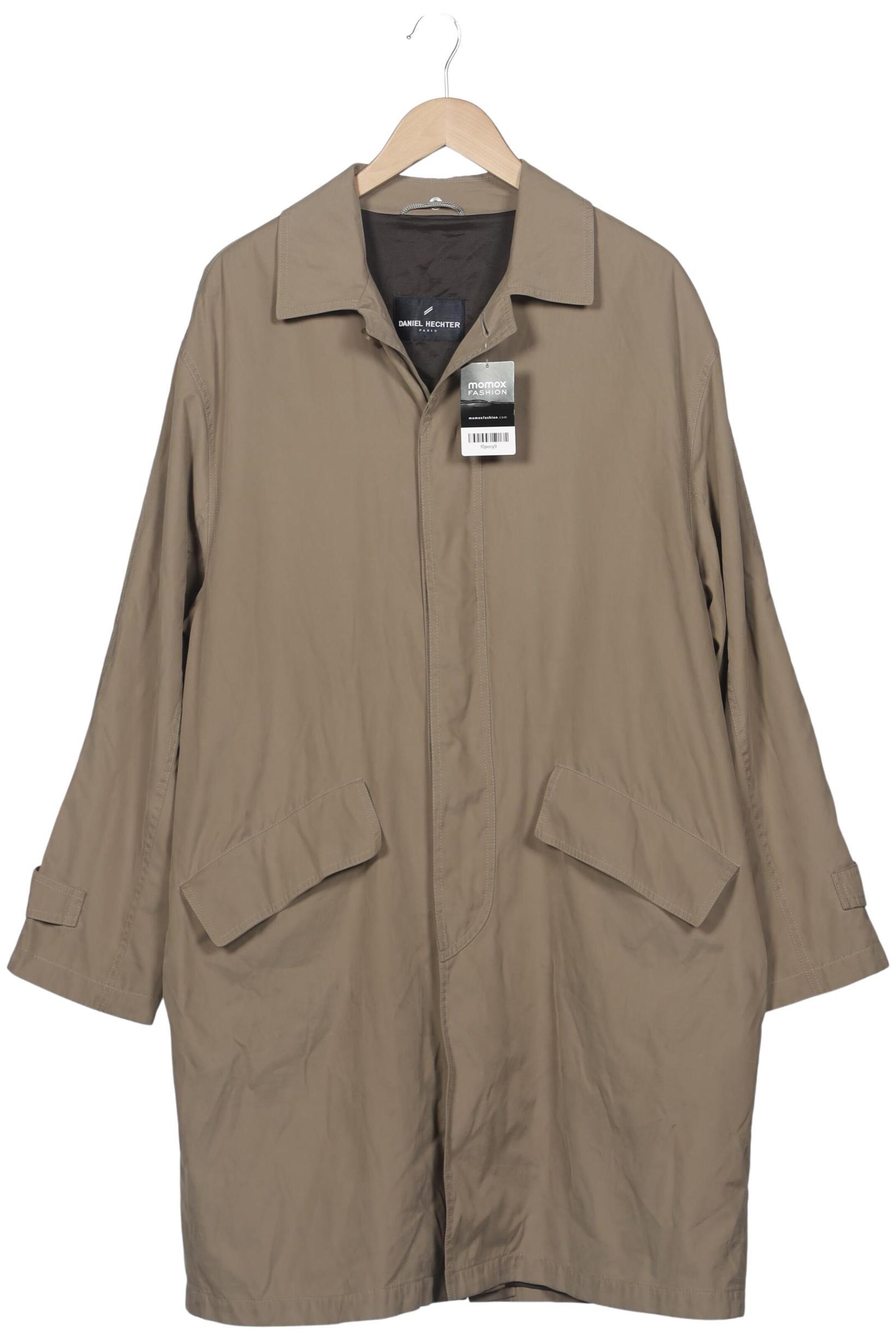 HECHTER PARIS Jacket & Coat in M-L in Beige: front