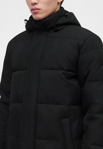 Manteau d’hiver Karl Lagerfeld en noir