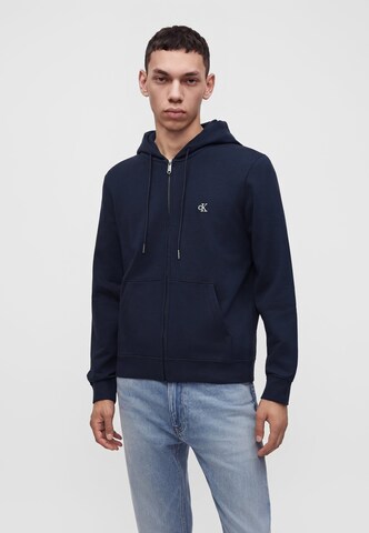 Calvin Klein Jeans - Casaco em moletão em azul: frente
