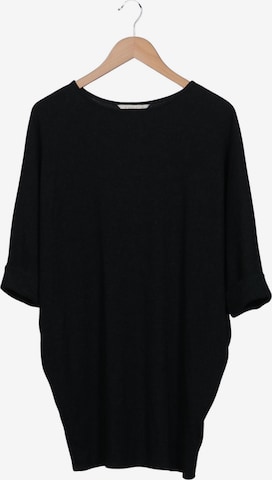 Aprico Sweater & Cardigan in M in Black: front