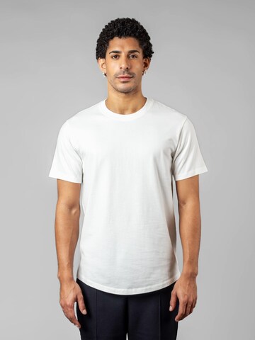T-Shirt 'BASIC RUNDER SAUM T25' UNORGANIZED BRAND en blanc : devant