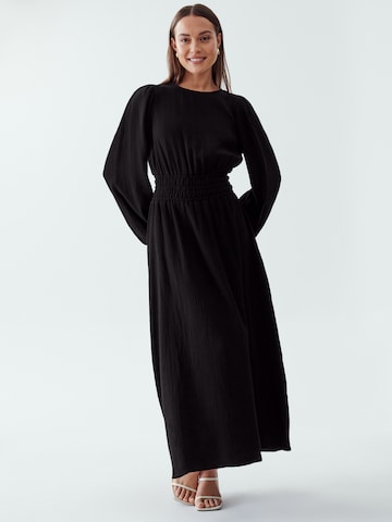 The Fated Dress 'Elea' in Black