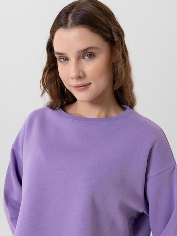 Jacey Quinn - Sudadera 'Elsa' en lila