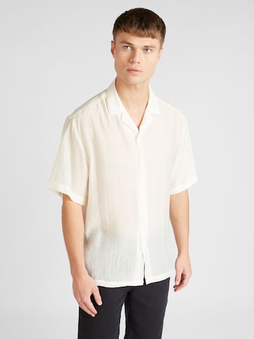 TOPMAN Comfort fit Button Up Shirt in Beige: front