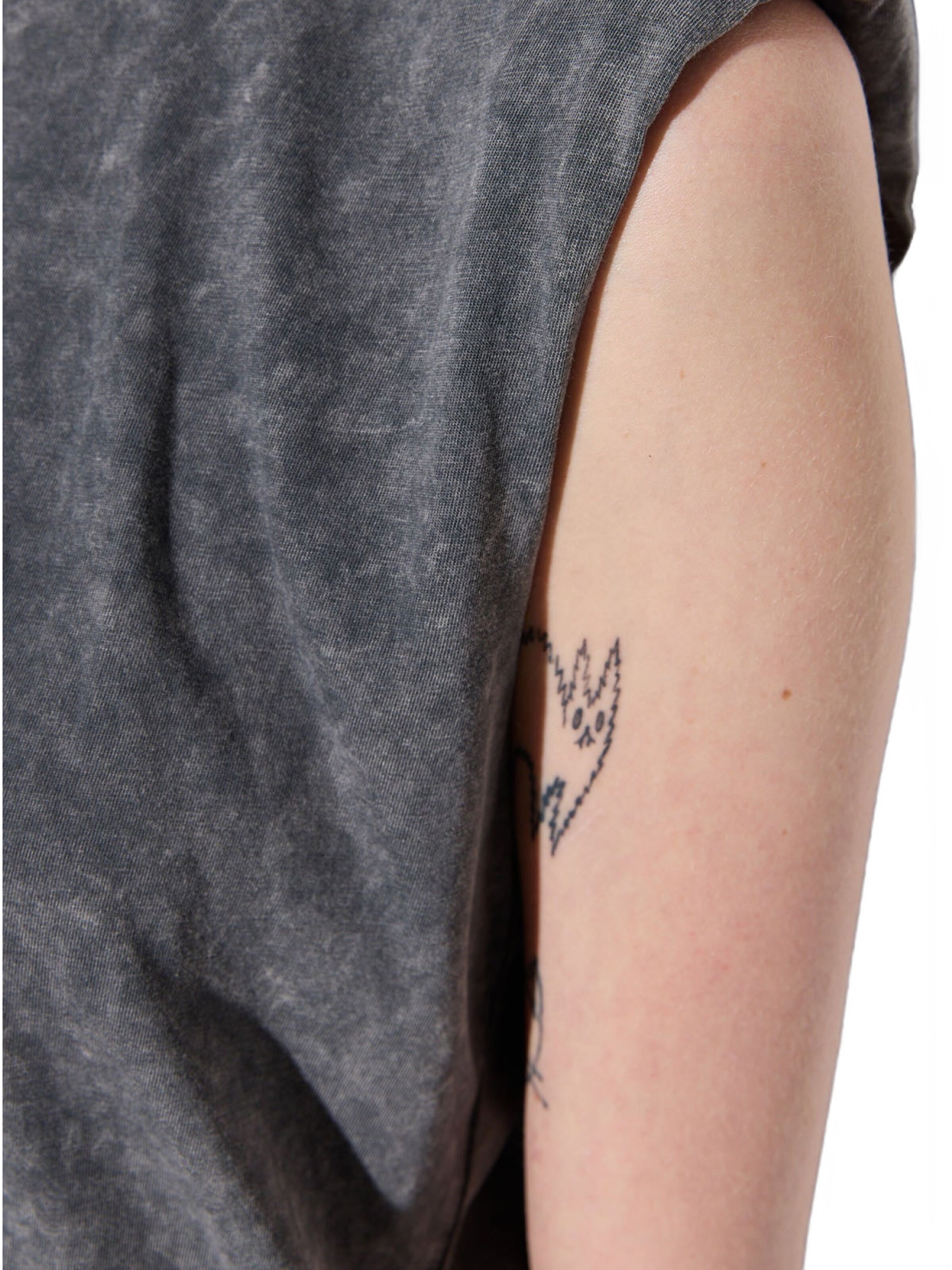 No Matter What Top in Grau