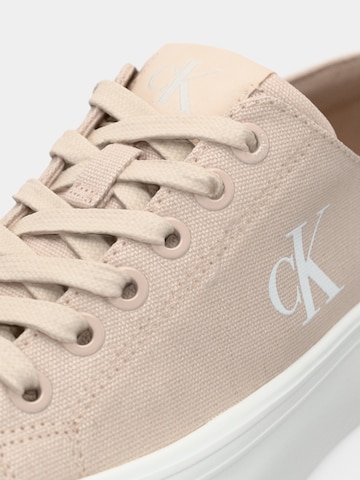 Sneaker low de la Calvin Klein pe bej