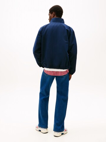 Tommy Jeans Демисезонная куртка 'ESSENTIAL' в Синий