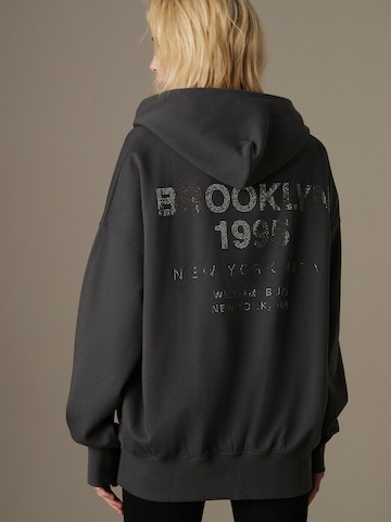 Next Sweatshirt in Grey