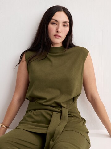 MANGO Pulóver 'OSTRICH' - zöld