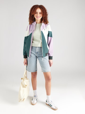 Iriedaily Toiminnallinen takki 'Puzzled' värissä vihreä