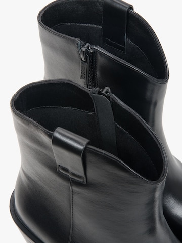 Estro Ankle boots '29-209' in Black