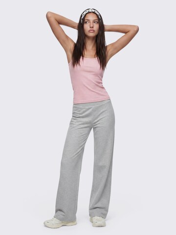 Top 'Danika' de la studioselect pe roz