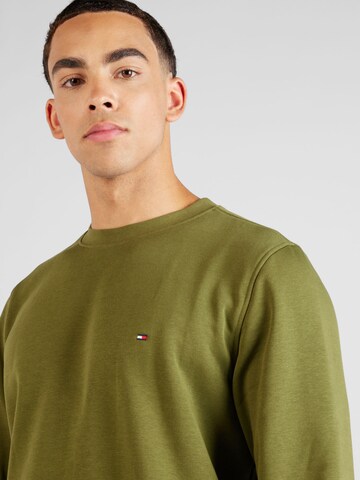 TOMMY HILFIGER Sweatshirt in Green