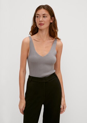 COMMA Top in Grey: front