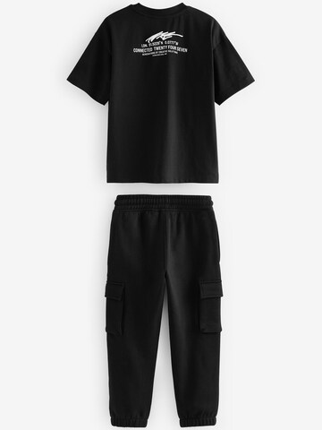 Next Set in Black