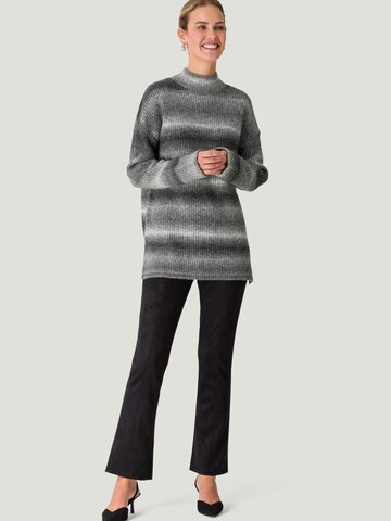 Pullover di zero in grigio