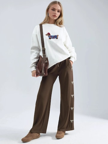 Hiccup - Loosefit Calças em castanho