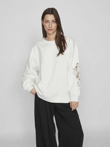 VILA Sweatshirt in White: front