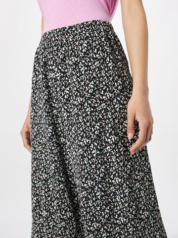 Wide leg Pantaloni de la s.Oliver pe negru