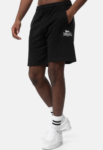 Pantalon 'Dromore' LONSDALE en noir : devant