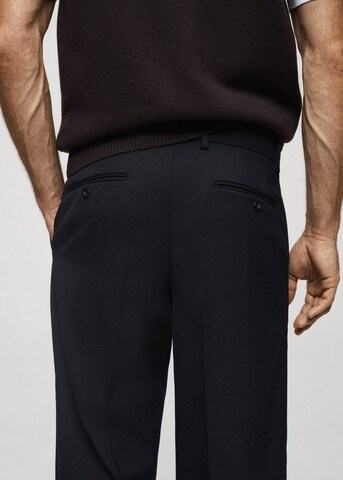 MANGO MAN Slim fit Pleated Pants 'Yanis' in Blue