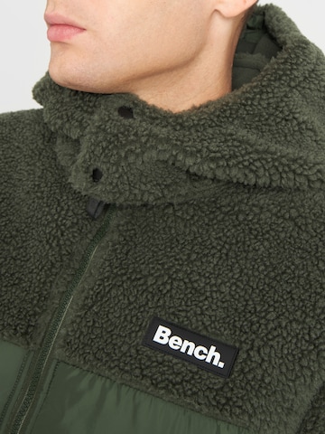 BENCH Winterjacke 'Detta' in Grün