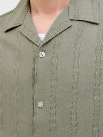 Jack & Jones Plus - Ajuste confortable Camisa en verde
