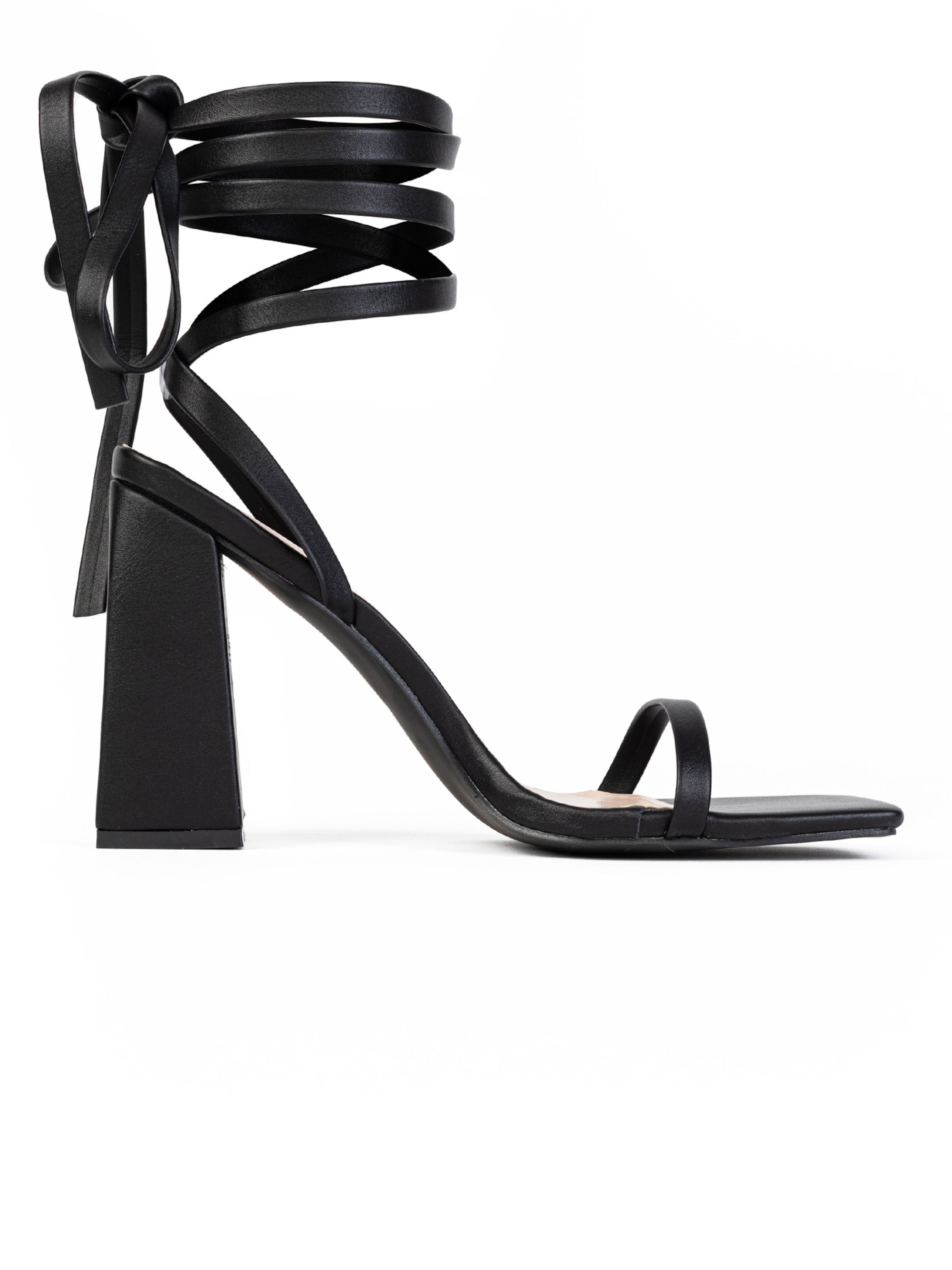 Celena Páskové sandály 'Charney' – černá