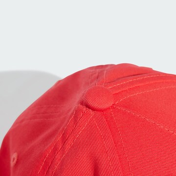 Casquette de sport ADIDAS SPORTSWEAR en rouge