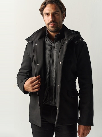 KOROSHI - Chaqueta de entretiempo en negro