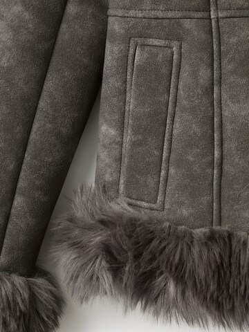 MANGO Talvitakki 'Furby' värissä harmaa