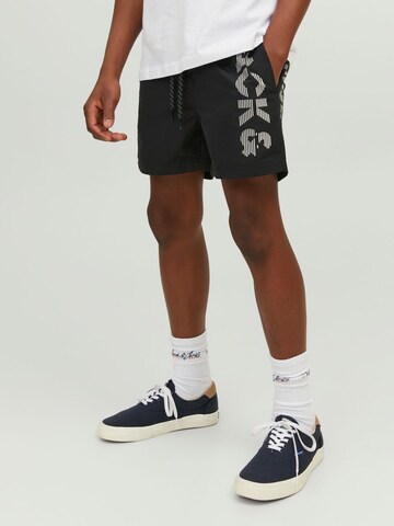 Shorts de bain 'Fiji' Jack & Jones Junior en noir